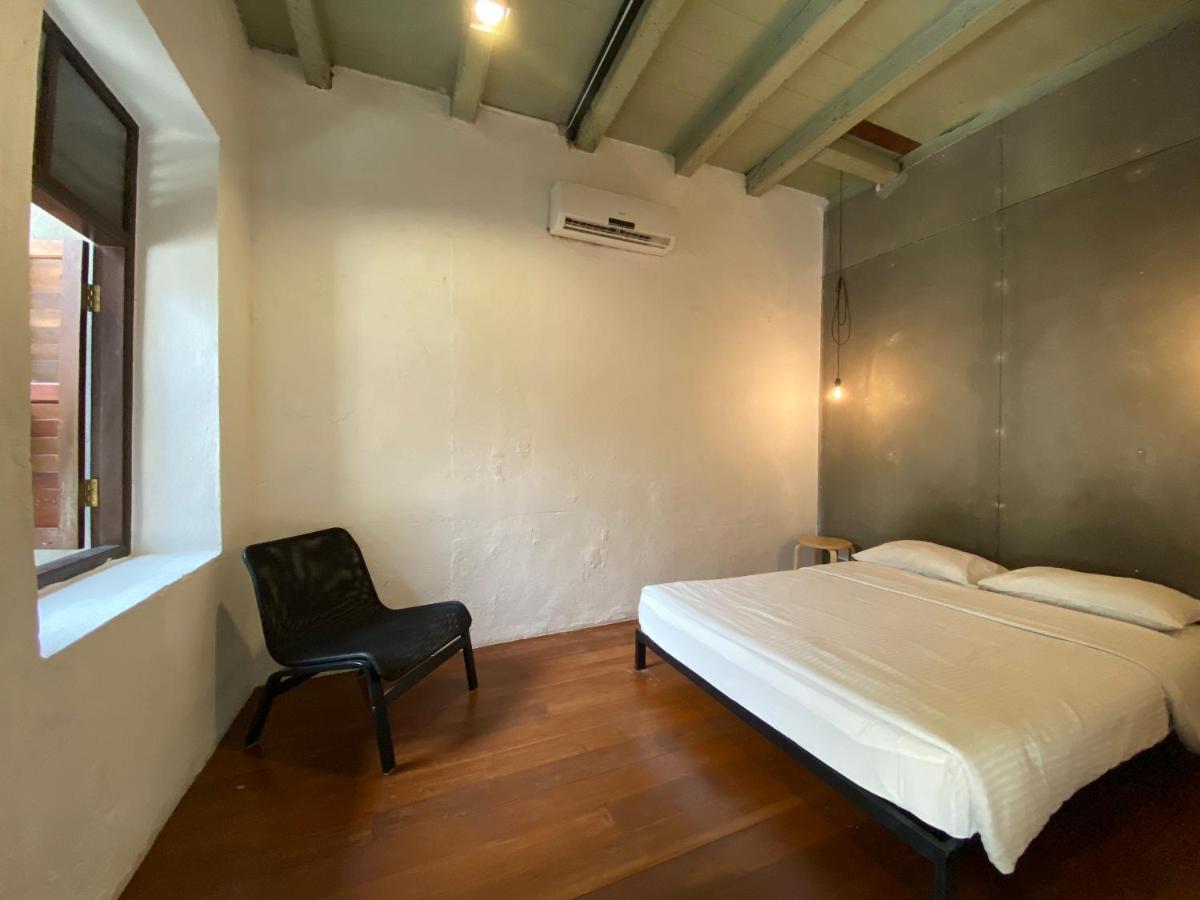 The Frame Guesthouse Джордж Таун Екстериор снимка